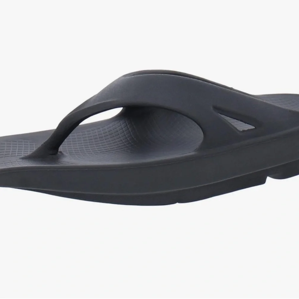 NWT- OOFOS OOriginal Sandal Lightweight Recovery Footwear - Machine Washable